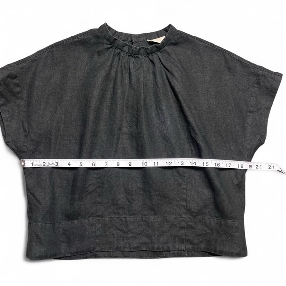Black Everlane 100% linen mock neck top! - Picture 2 of 6